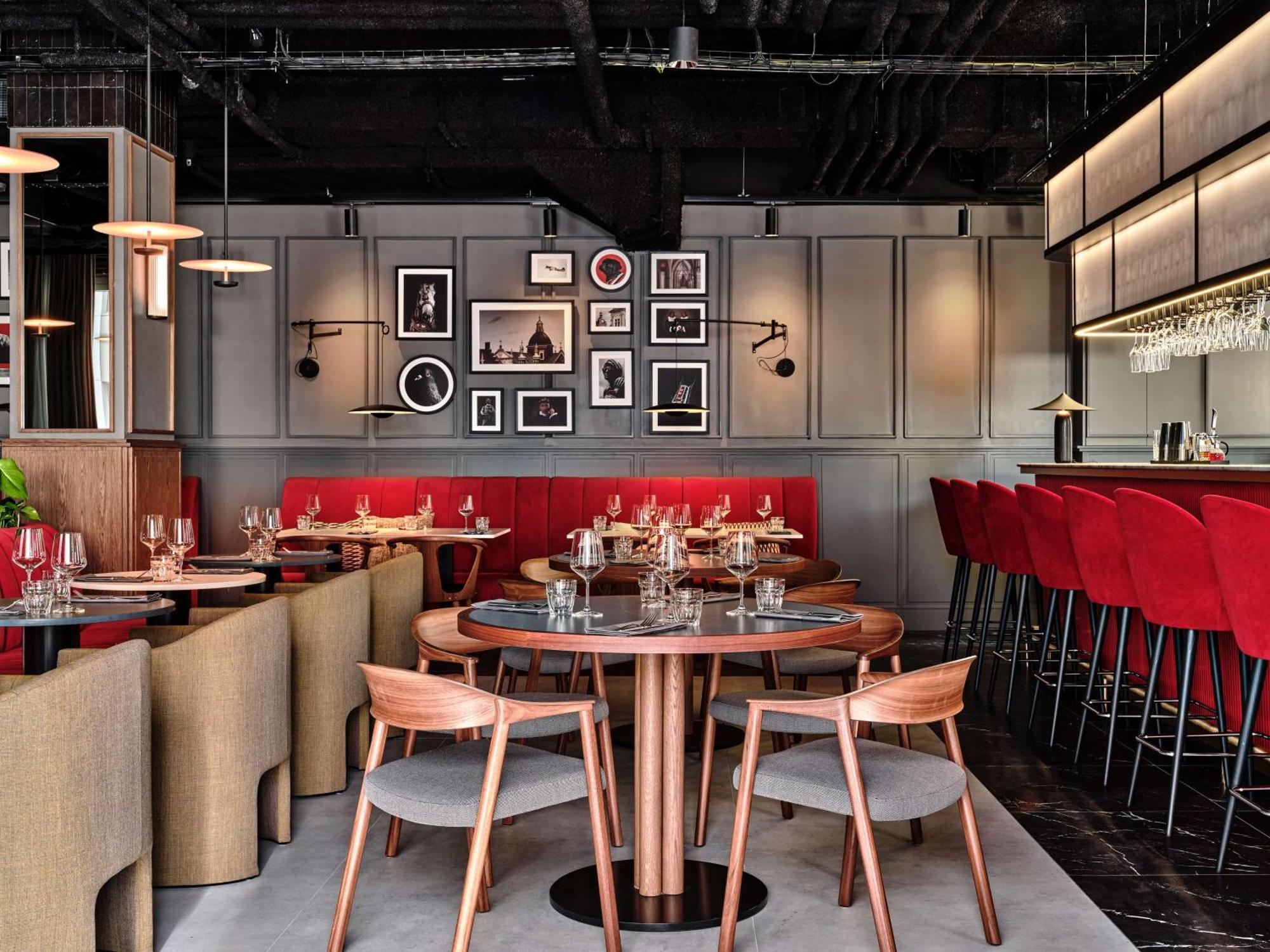 Radisson Red & Radisson Red Apartments, 4* Krakow